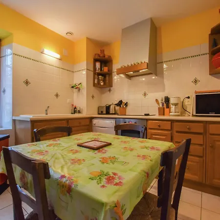 Prázdninový dům Charming Family Retreat In Loubejac, Cleaning Included Loubejac