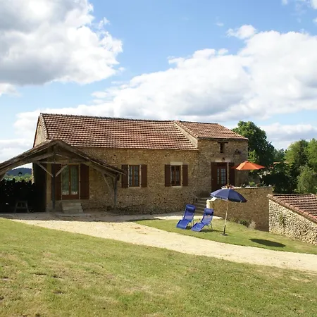 Prázdninový dům Charming Family Retreat In Loubejac, Cleaning Included